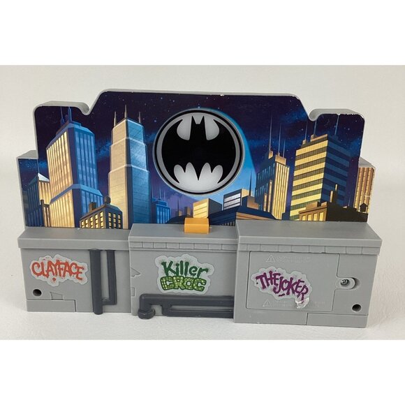 DC Comics Batman 3 In 1 Batcave Playset Replacement Gotham City Lights Sounds - Picture 1 of 6